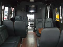 18-ppl-bus-to-front